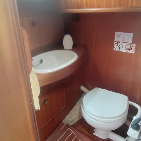 Carpe Diem Πλωτό κατάλυμα *